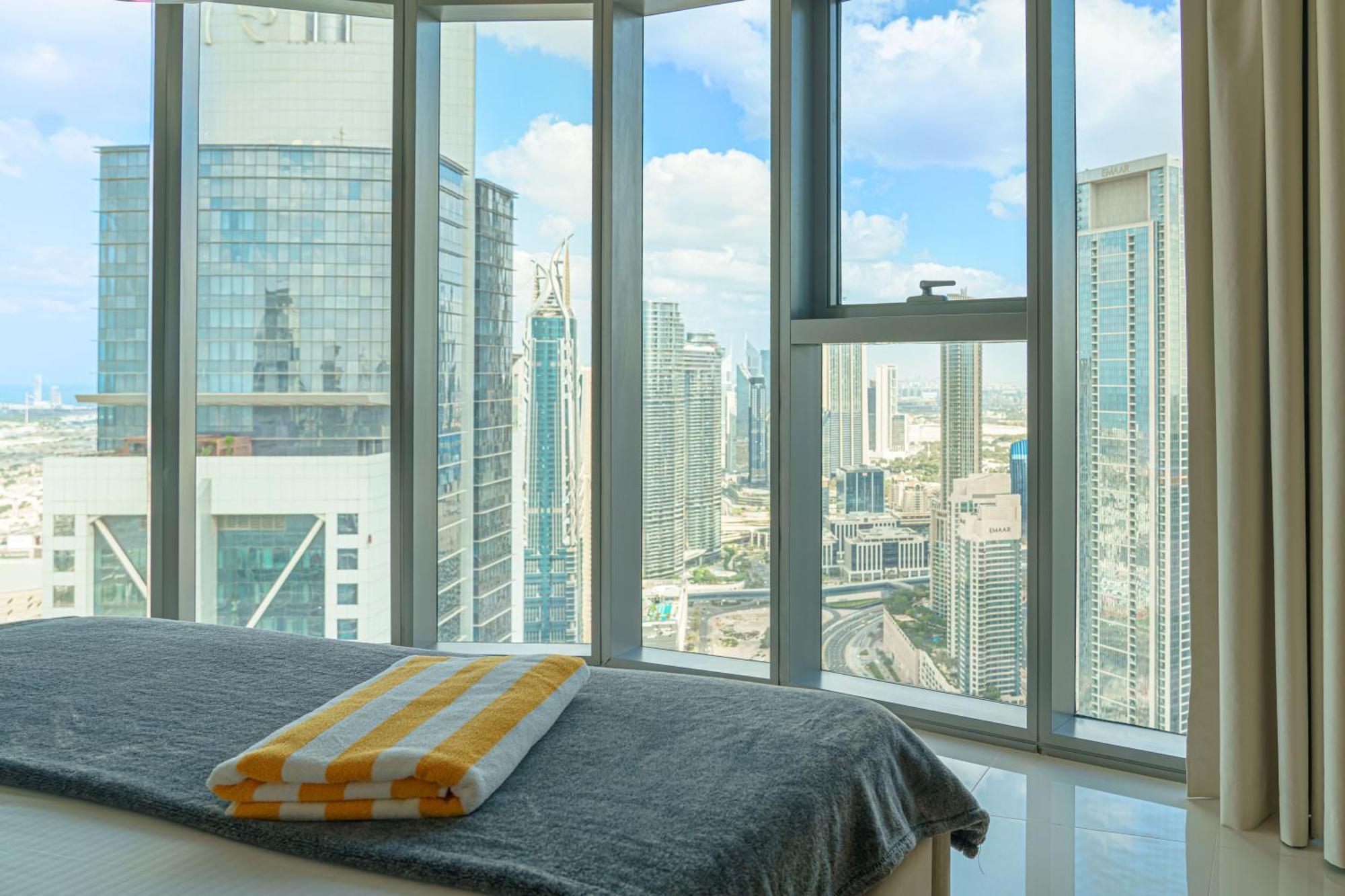 Paramount Tower Hotel And Residences With Infinity Sky Pool Dubai Exterior foto