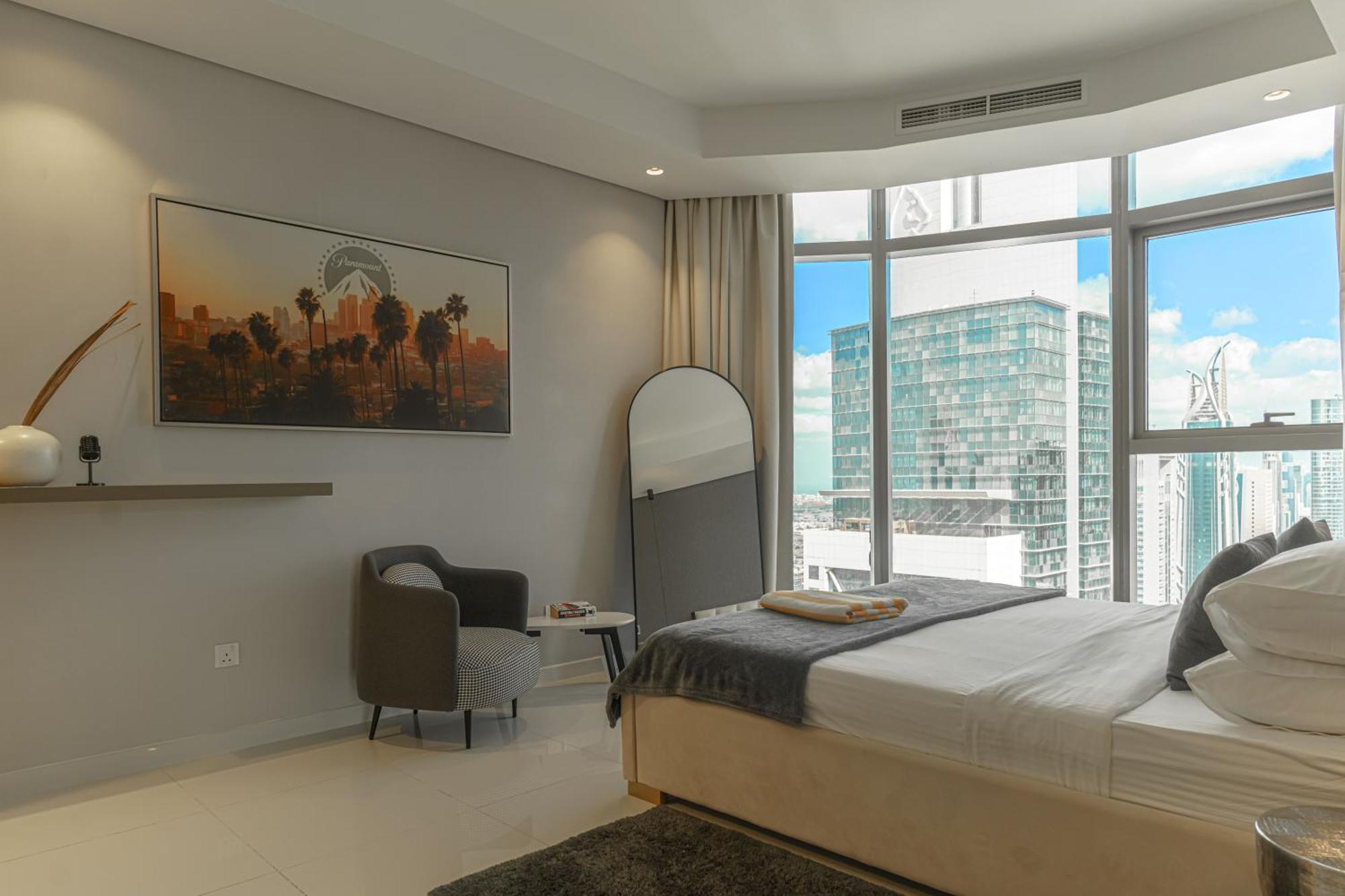 Paramount Tower Hotel And Residences With Infinity Sky Pool Dubai Exterior foto